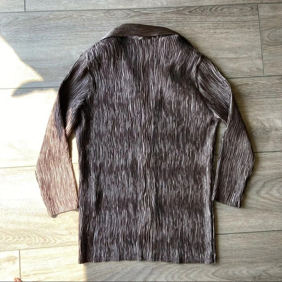 Jolie Mine  Paris Pleat Pisse’ Crinkle Satin Jacket - Picture 11 of 16